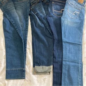 Size 4 AE two artist crop, and two pair Gap Straight Crop.  Priced per pair.